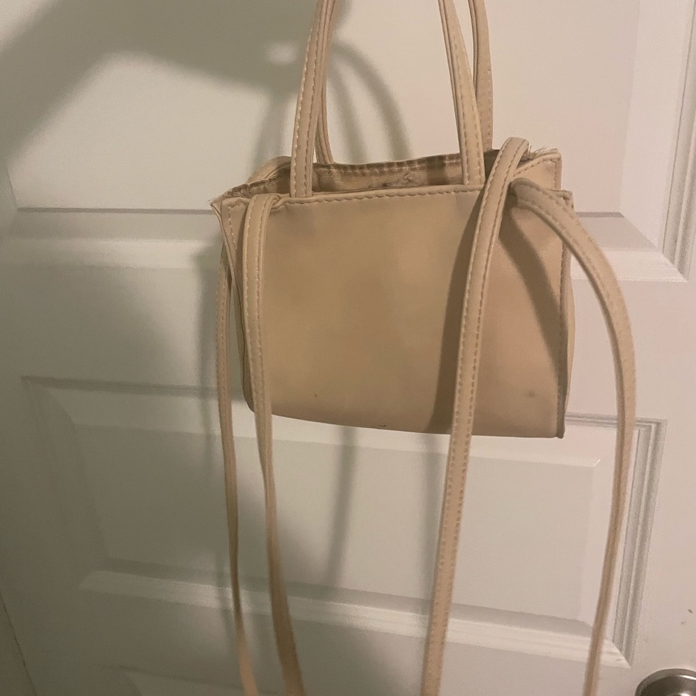 Cream telfar bag - Picture 1 of 2